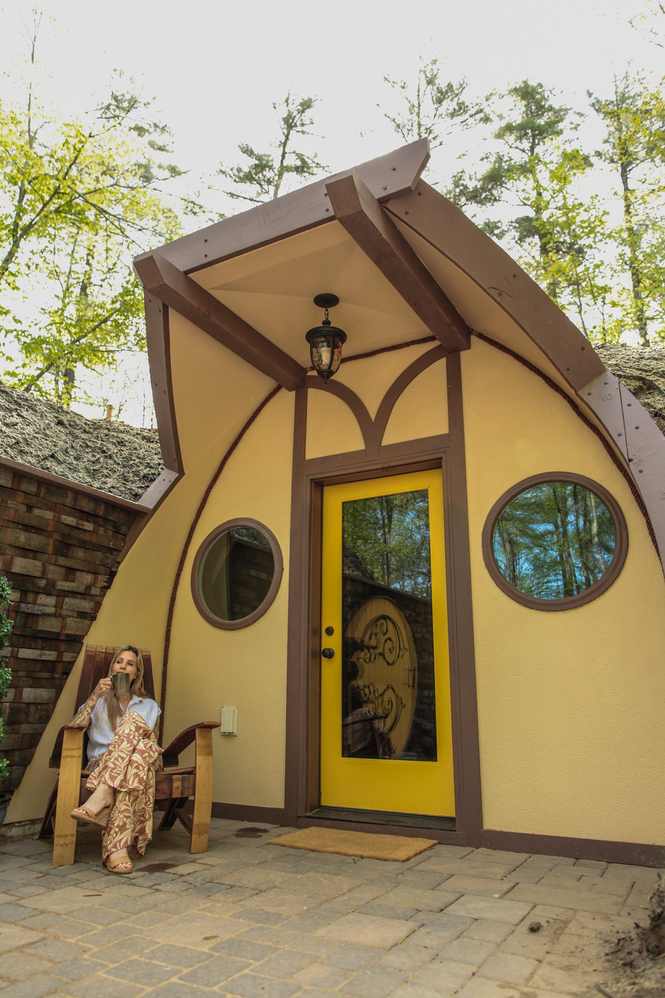 Hobbit home tiny house vacation rental in Maine